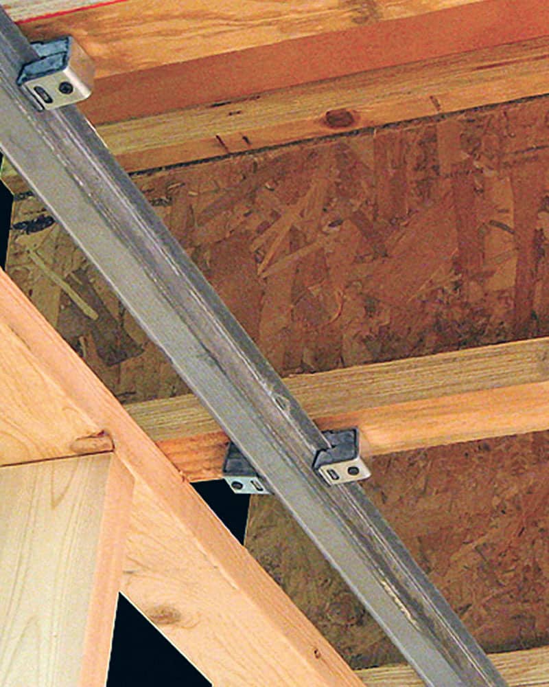 isomax ceiling clips